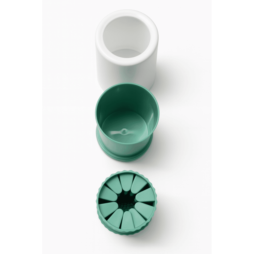 MuckyPup Cup – Mess-Free Dog Paw Cleaner