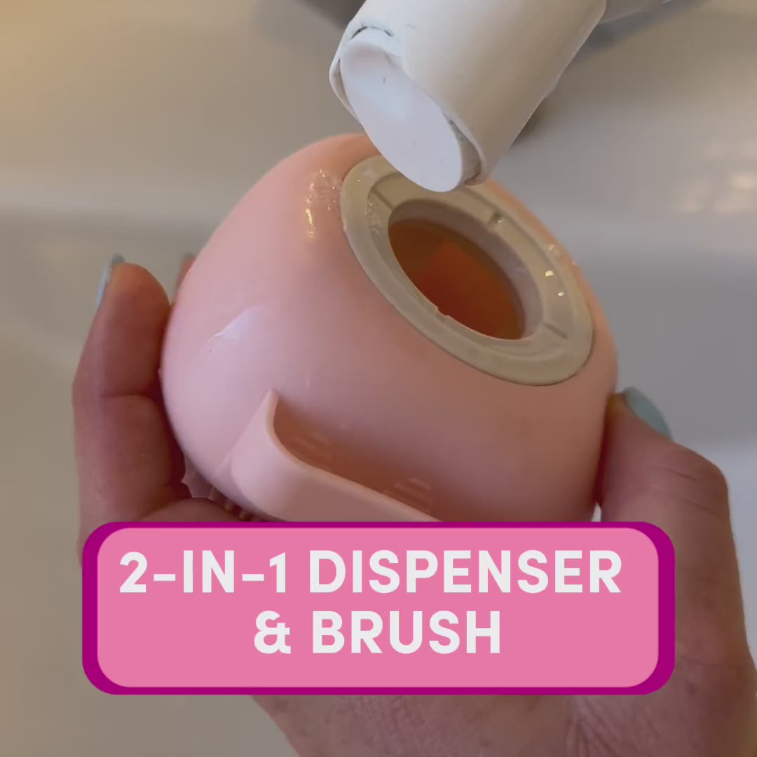 Video demo of the Bath Buddy 2-in-1 dog shampoo brush gently cleaning and massaging a dog’s coat.